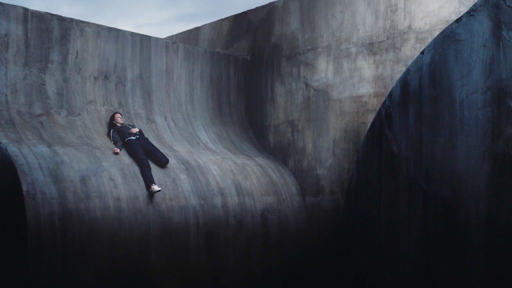 فیلم ترسناک کوتاه Curve (2016)