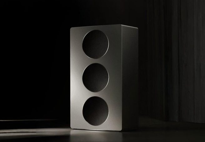 شیائومی از اسپیکر پریمیوم Sound 2 Max و اسپیکر پرتابل با حافظه داخلی رونمایی کرد