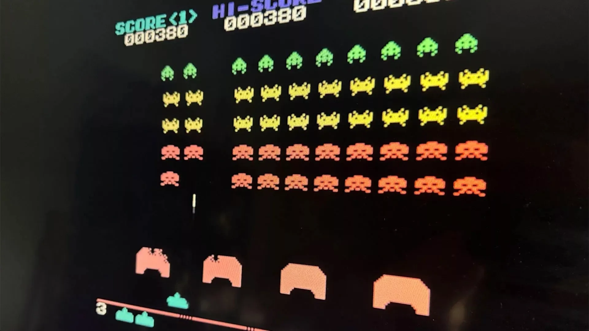پردازنده اینتل ۸۰۸۰ باعث شده بود بازی Space Invaders سریع‌تر شود