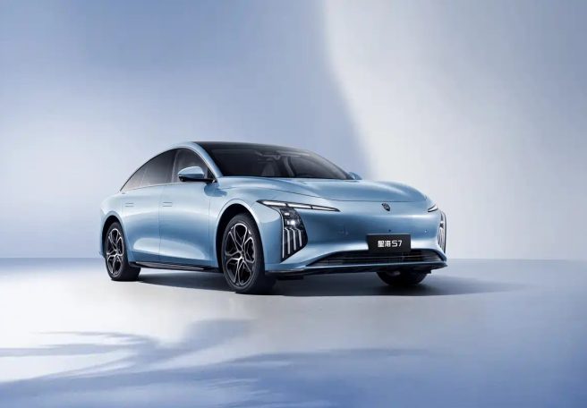 این خودرو برقی با ۱۴ دقیقه شارژ ۳۲۰ کیلومتر پیمایش میکند