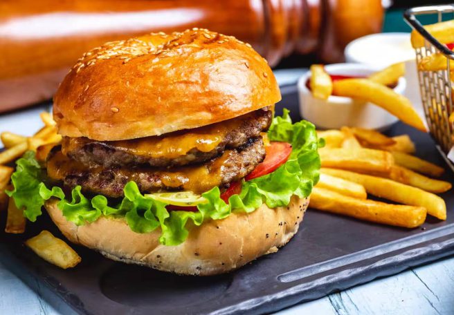 مغز ما در چند صدم ثانیه و پیش از آنکه خودمان بفهمیم، غذاها را انتخاب میکند