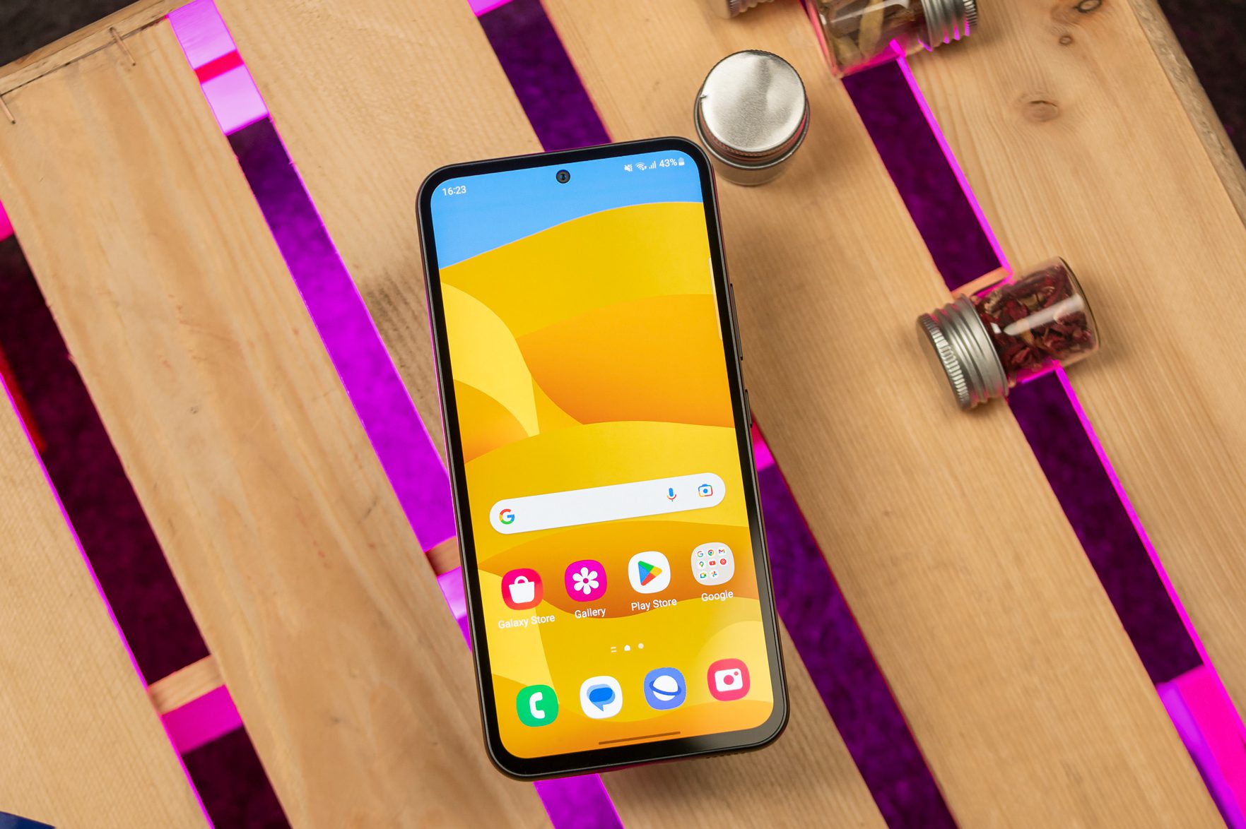 ۲ گوشی محبوب سامسونگ به One UI 8 آپدیت شدند