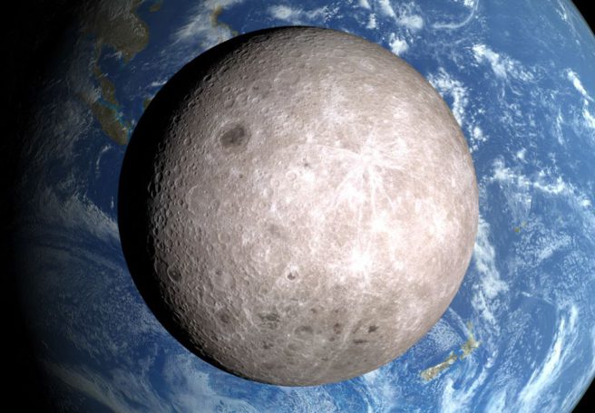 محققان اثر یک شهاب‌سنگ نادر و حاوی آب را در سمت پنهان ماه کشف کردند