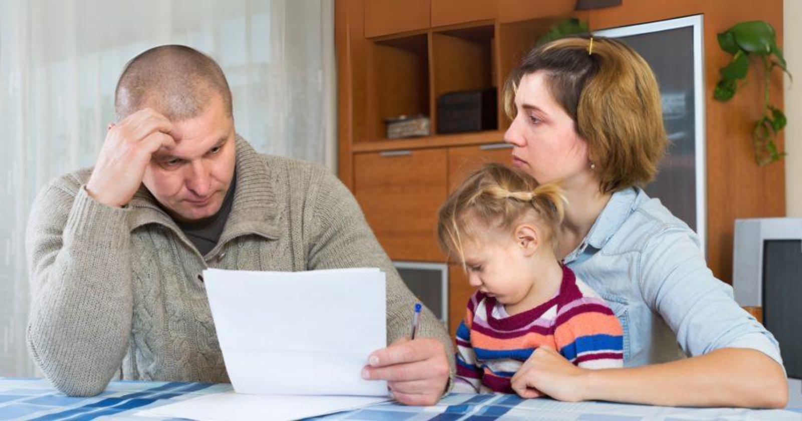 مشکلات مالی والدین می‌تواند مهارت‌های اجتماعی کودکان را تحت‌تأثیر قرار دهد