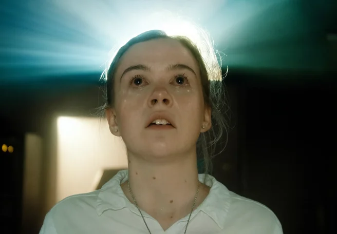 ۱۰ فیلم ترسناک کوتاه یوتیوبی برای یک ترس سریع؛ از Light’s Out تا Portrait of God