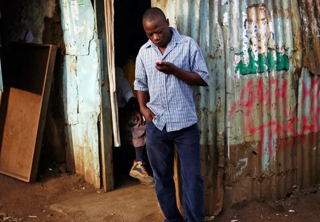 آیا هوش مصنوعی می‌تواند فقر را در جهان کاهش دهد؟