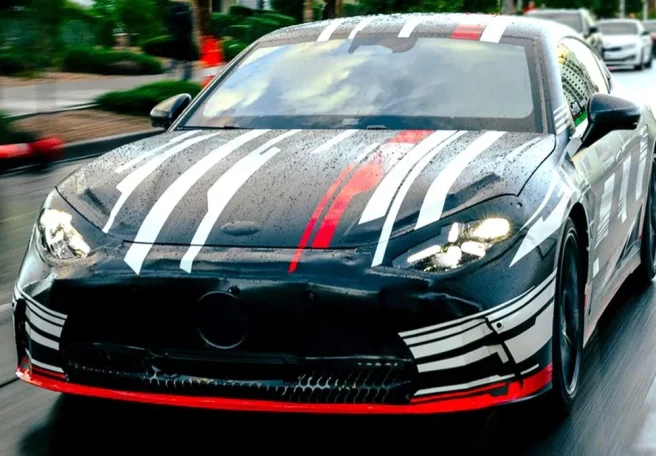 مرسدس AMG هایپر سدان GT 4-Door را در لاس وگاس به نمایش گذاشت