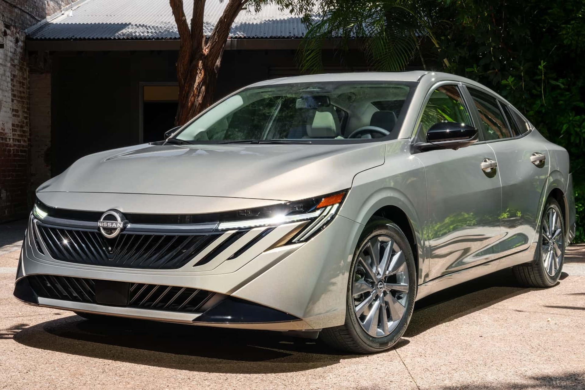 قیمت نیسان سنترا ۲۰۲۶ اعلام شد؛ ارزانتر از مدل قبلی