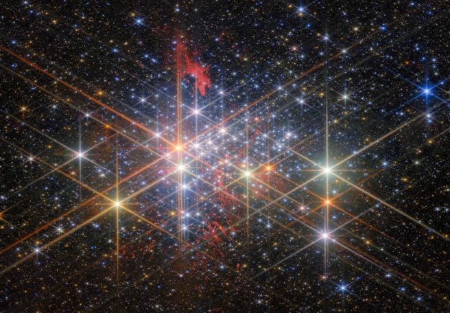 مرگ تدریجی ستارگان: کل کیهان اکنون رو به زوال و تاریکی است