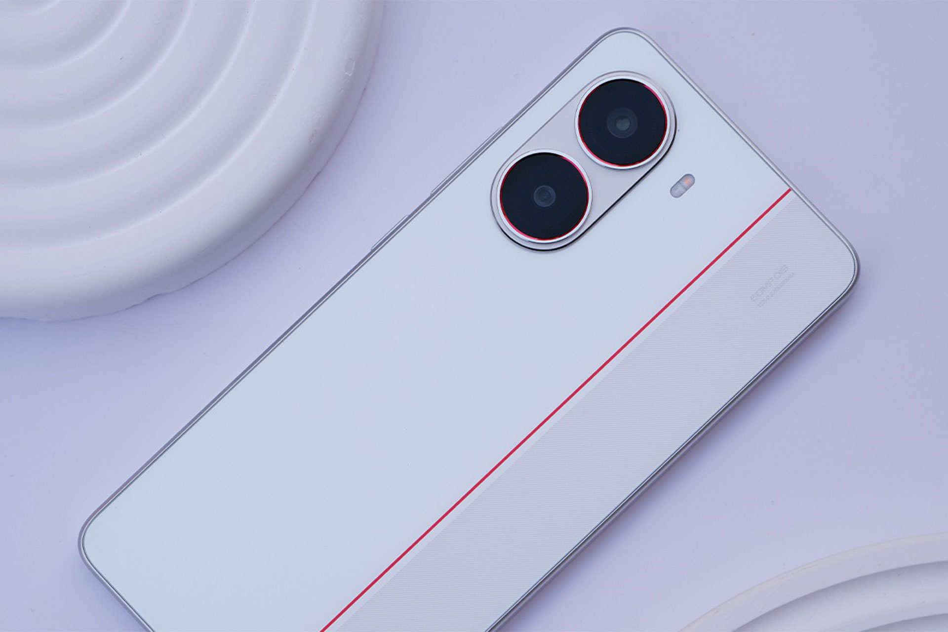 شیائومی گوشی جدیدی با باتری ۹ هزار میلی‌آمپرساعتی می‌سازد