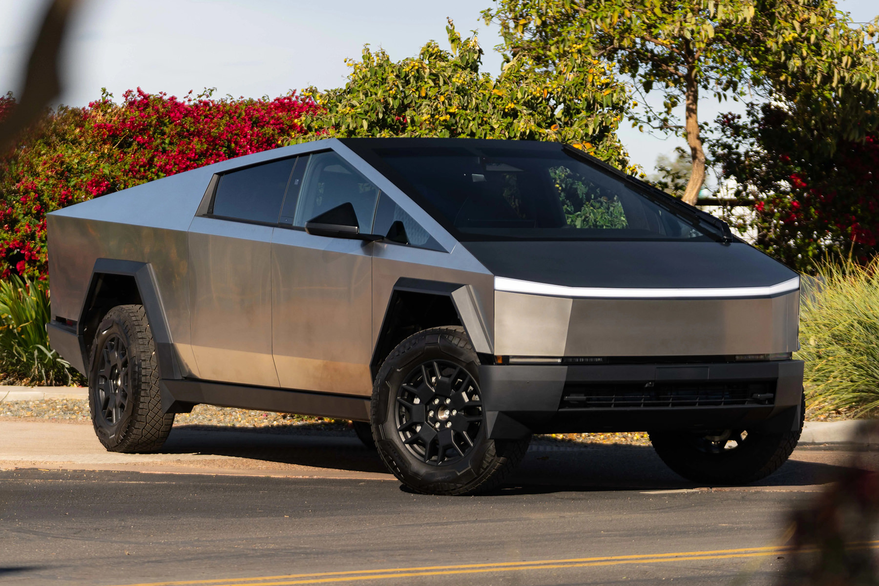 مهندس ارشد سایبرتراک پس از ۸ سال تسلا را ترک میکند