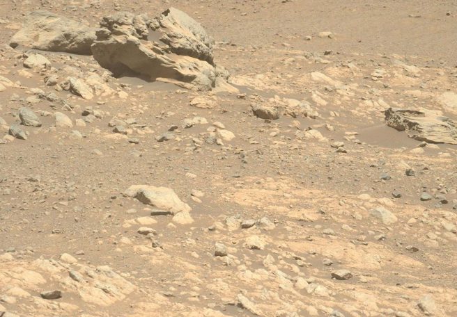 مریخنورد پرسویرنس سنگی را در مریخ یافته است که به آنجا تعلق ندارد