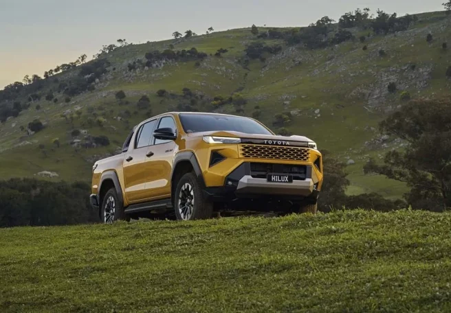 تویوتا هایلوکس ۲۰۲۶ معرفی شد؛ نسل جدید پیکاپ محبوب با پیشرانه‌های متفاوت می‌آید