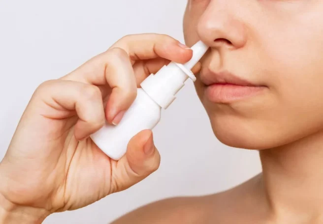 دستاورد محققان آمریکایی: توسعه قطره‌ بینی که تومورهای مغزی مرگبار را هدف قرار می‌دهد