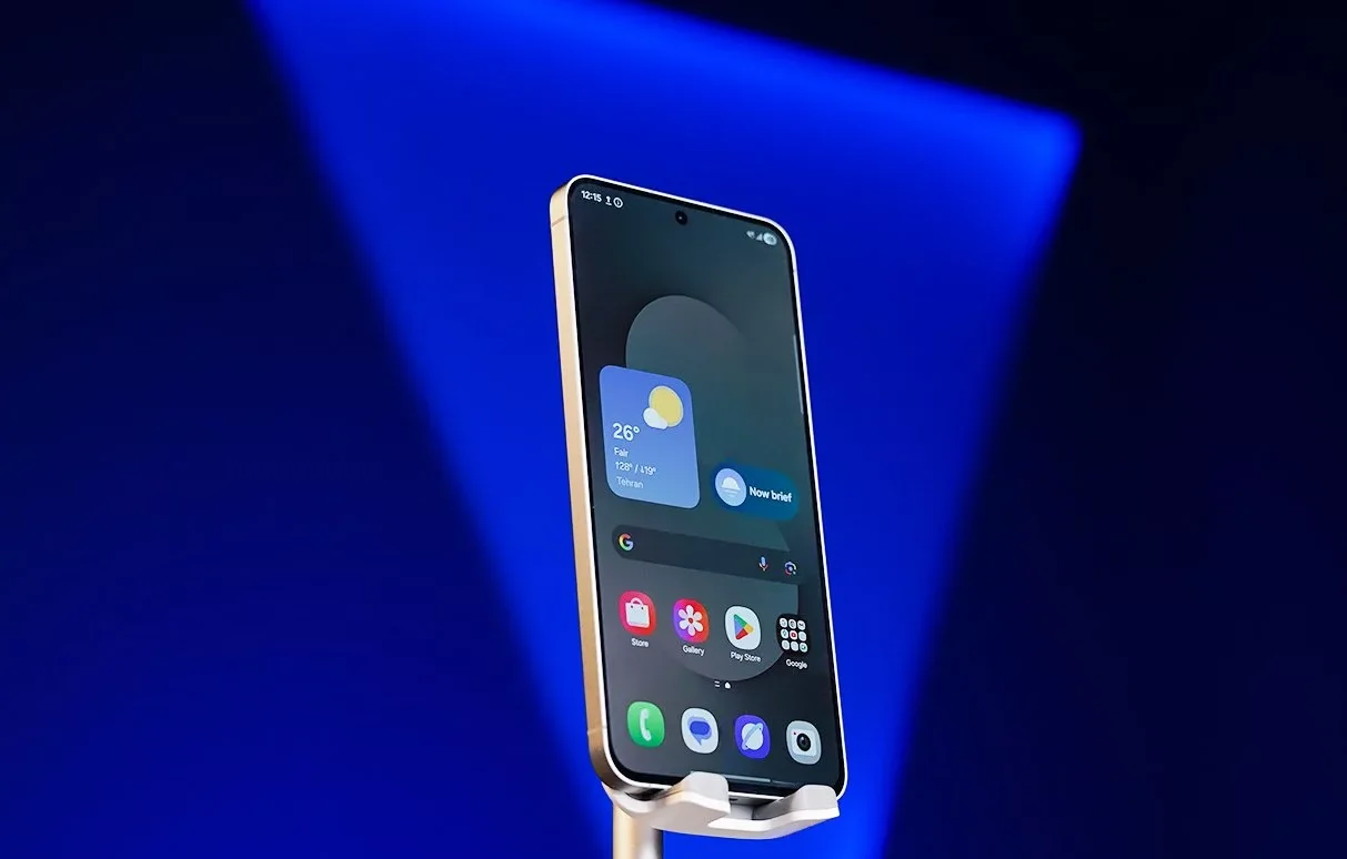 سامسونگ شاید از پنل‌های OLED ساخت چین در گوشی‌های پرچمدارش استفاده کند