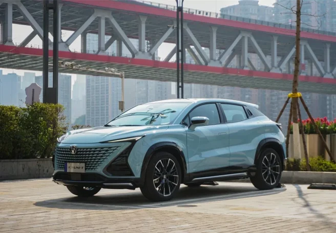 چانگان UNI-T به بازار می‌آید؛ کراس‌اوور جسور آرینا درایو