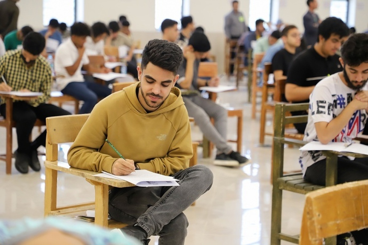 امتحانات پایان‌ترم دانشگاه آزاد و پیام نور به تعویق افتاد
