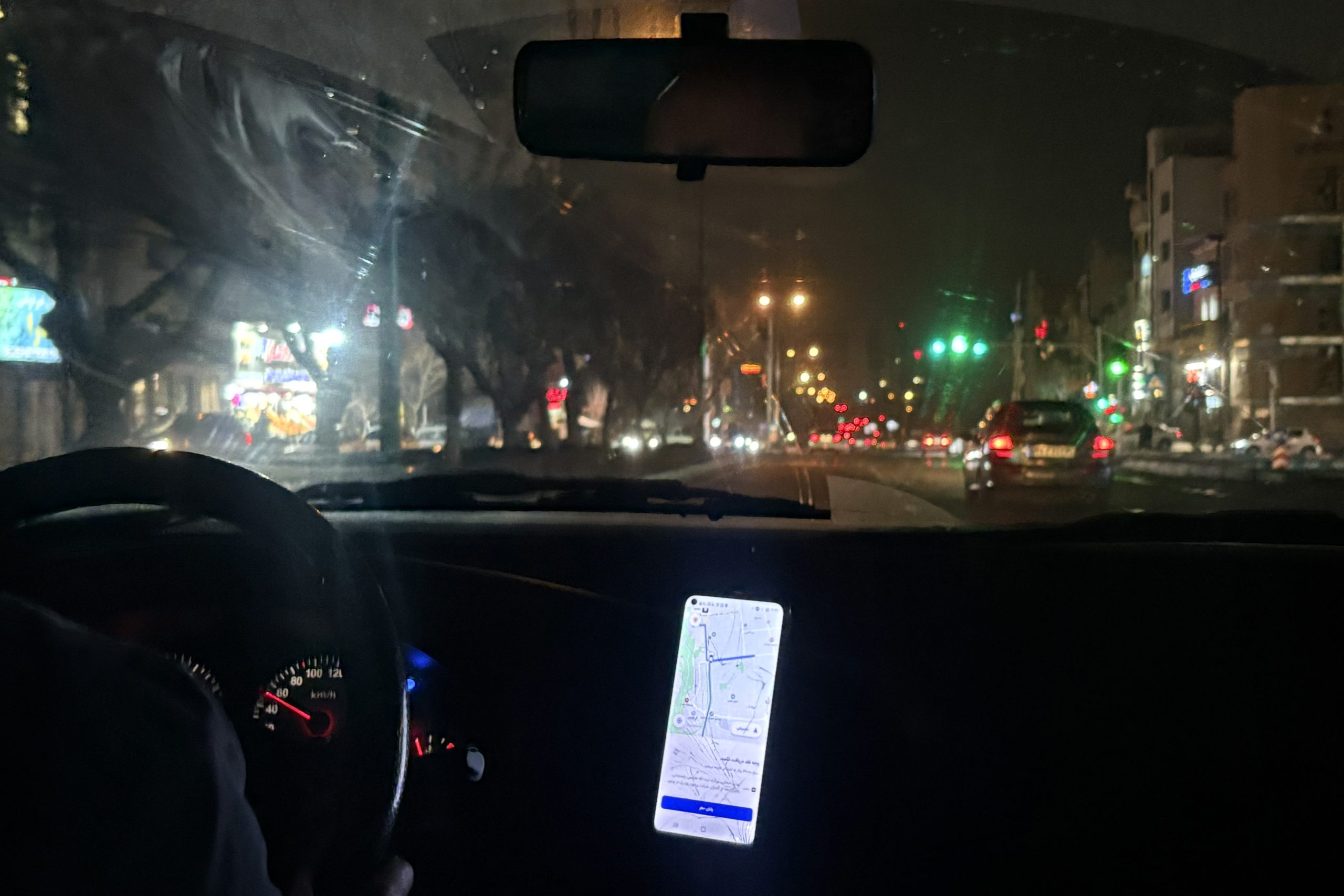 مقصد در اختلالات GPS گم شد؛ وقتی فناوری بهناچار دنده عقب میگیرد