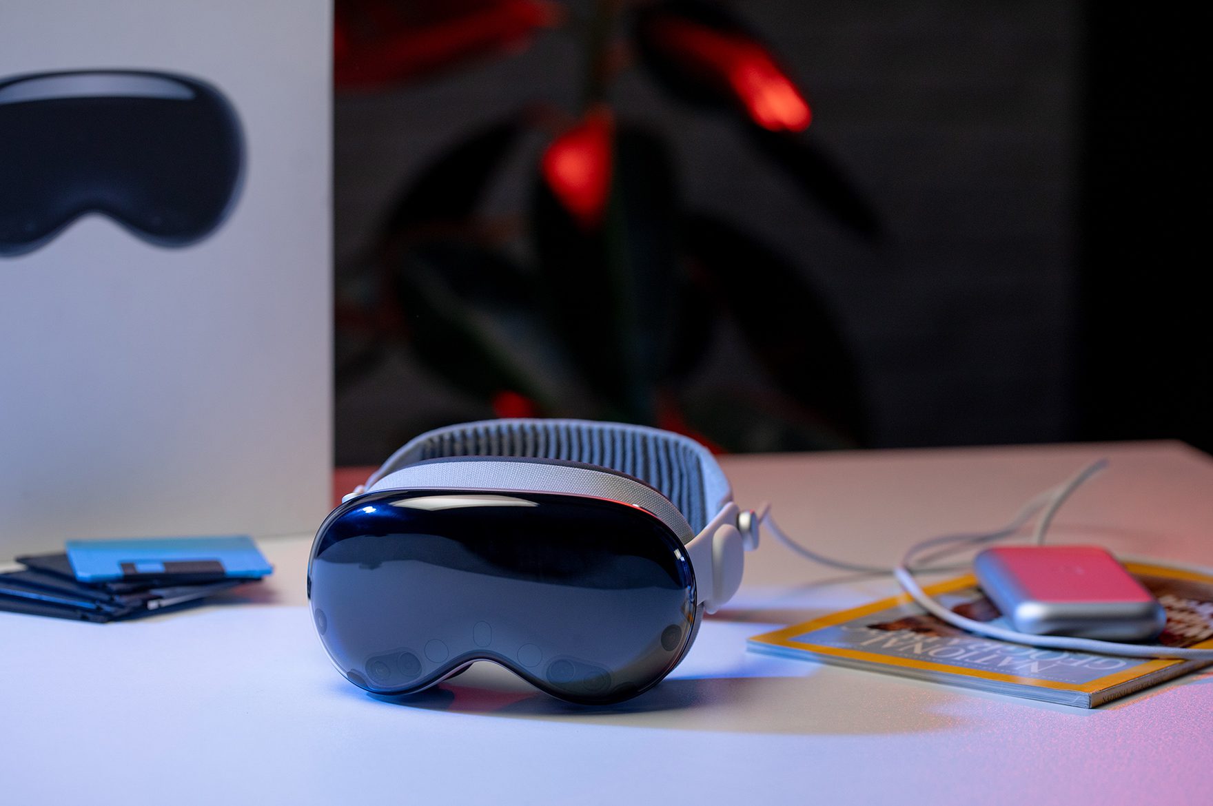 تولید هدست فوق پیشرفته اپل کاهش یافت؛ ادعای منابع آگاه