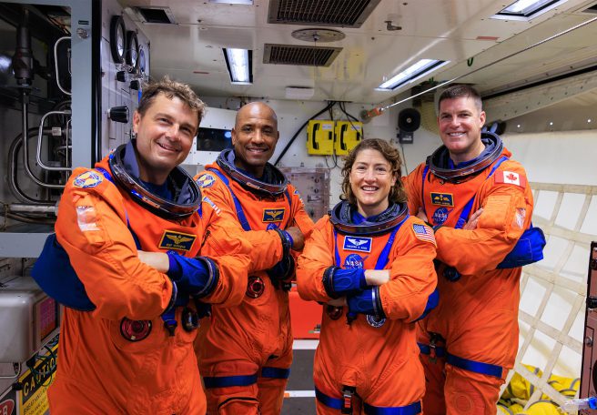 ناسا در آستانه بازگشت به ماه؛ فضانوردان آرتمیس ۲ در قرنطینه قرار گرفته‌اند