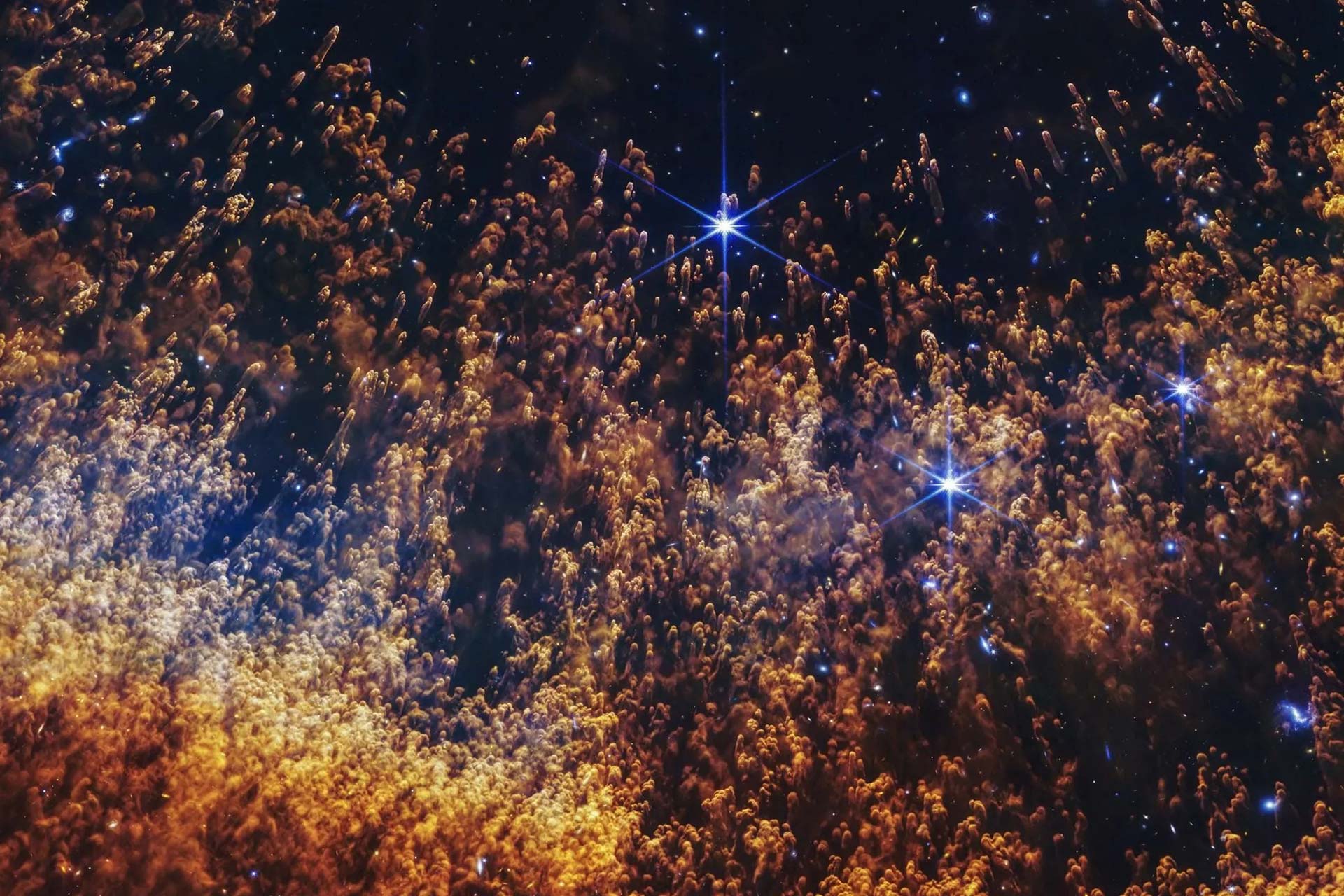 «چشم خدا» از نگاه جیمز وب؛ جزئیات خیره‌کننده سحابی هلیکس در تصویر تازه تلسکوپ ناسا