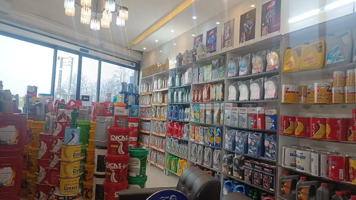 شوک در بازار خدمات خودرو؛ افزایش قیمت روغن موتور در کنار نایاب شدن آن