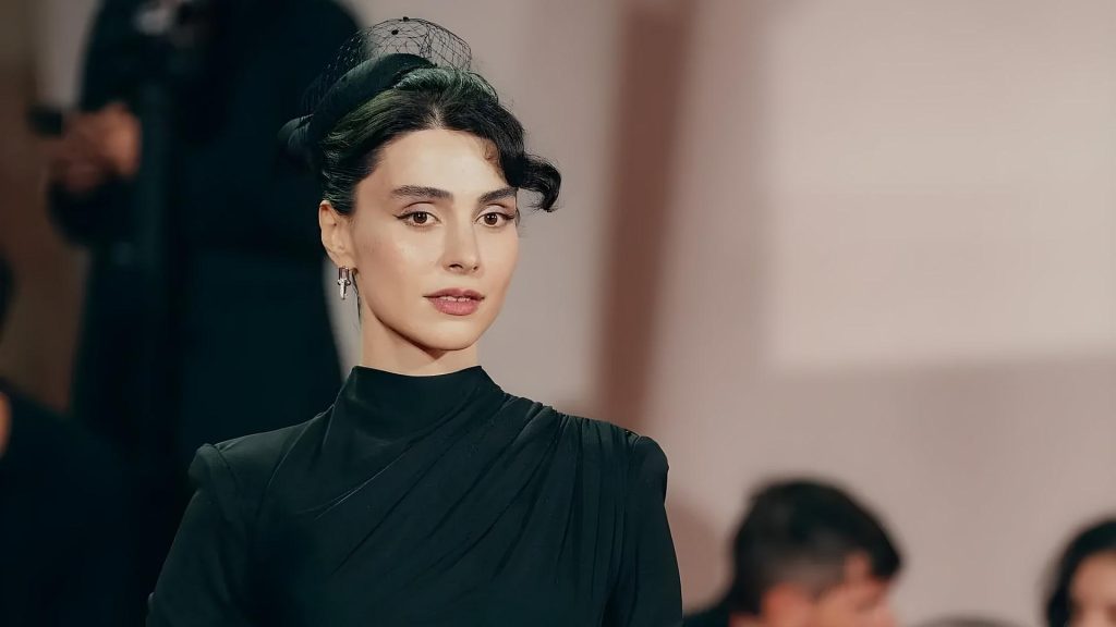 افشین پیروزی